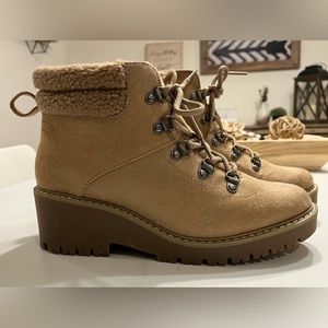 Sonoma Oleen Wedge Boots Women’s Size 8